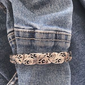 Filigree Stretch Bracelet